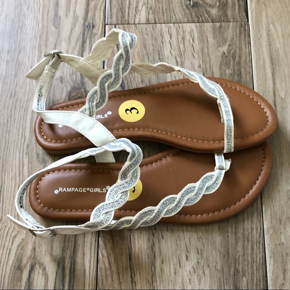 New! Girls sandals 
Size 3